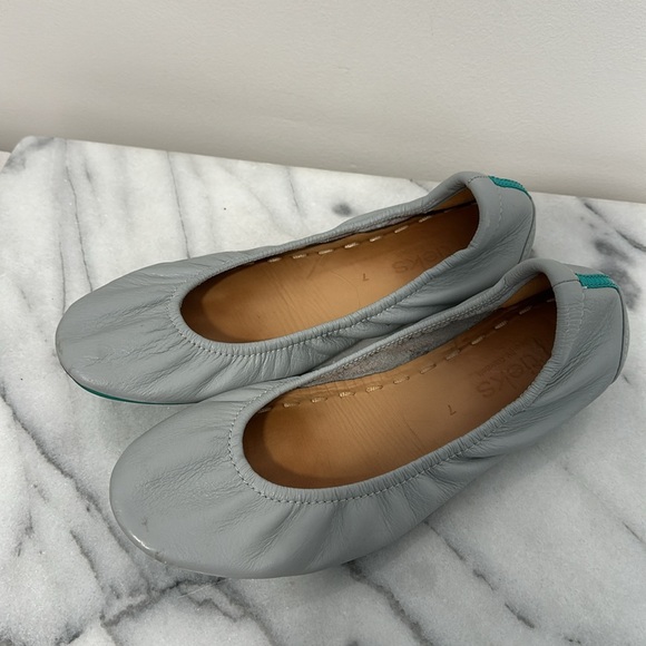 Tieks Gray Ballet Flats size 7 - Picture 3 of 14